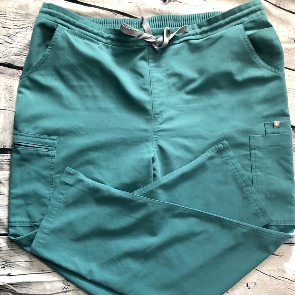 Figs Hydrogreen Yola